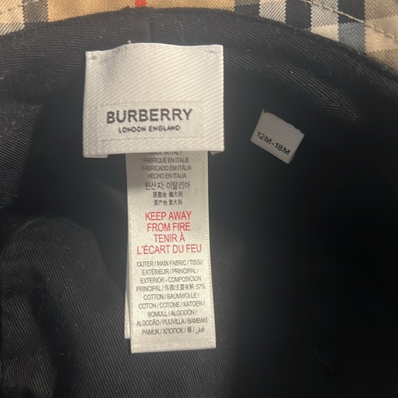 Baby Burberry Bucket Hat - Picture 3 of 3